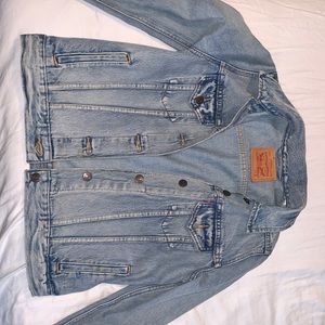 Levi’s Jacket!